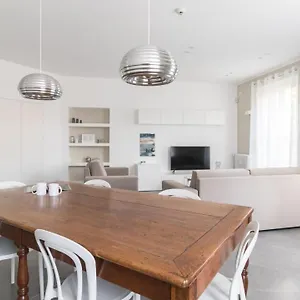 Apartment Italianway - Vincenzo Monti 29, Milan